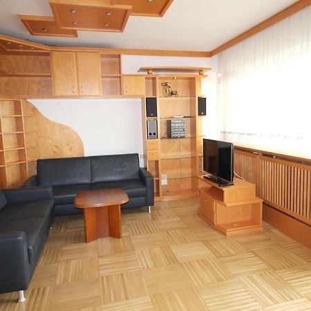 Geraeumige Ferienwohnung Im Zentrum 圣珀尔滕 外观 照片
