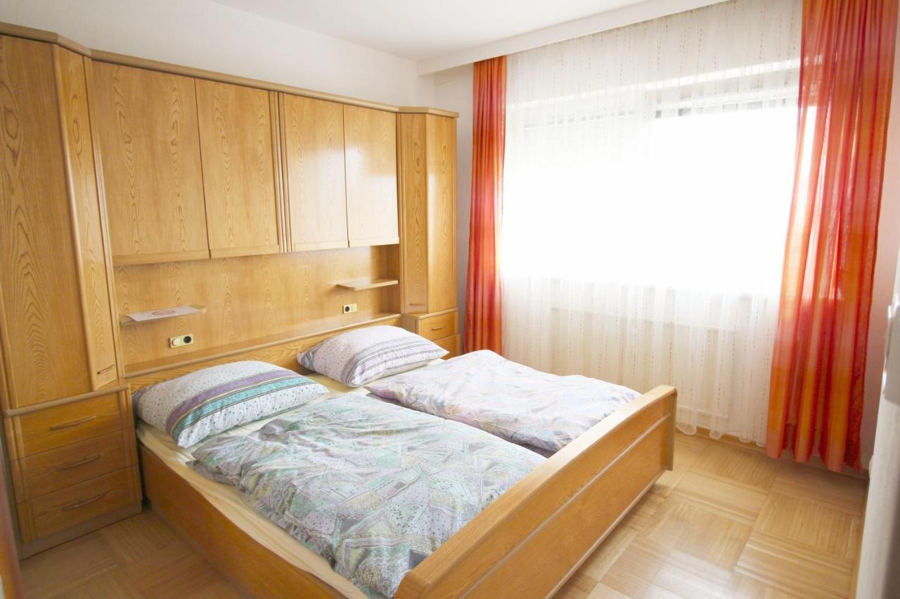 Geraeumige Ferienwohnung Im Zentrum 圣珀尔滕 外观 照片