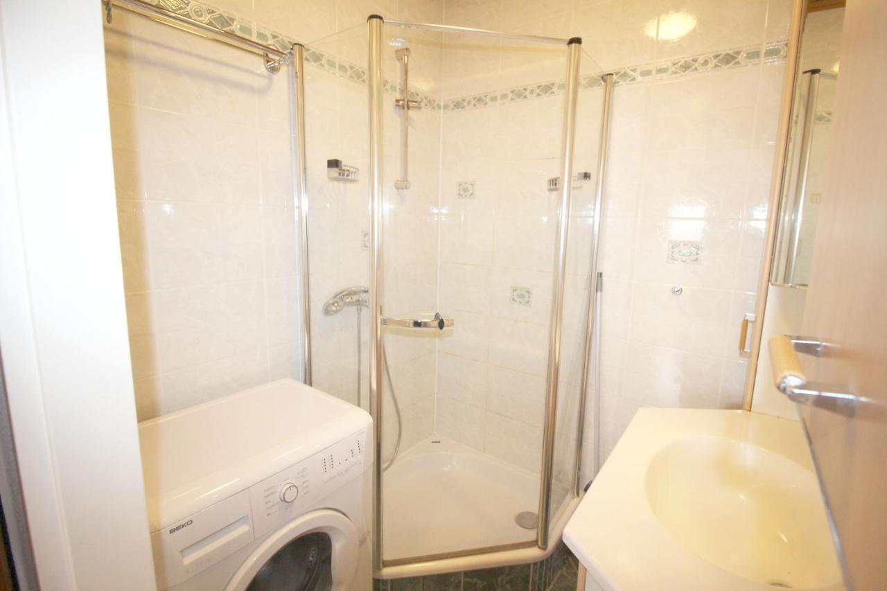 Geraeumige Ferienwohnung Im Zentrum 圣珀尔滕 外观 照片