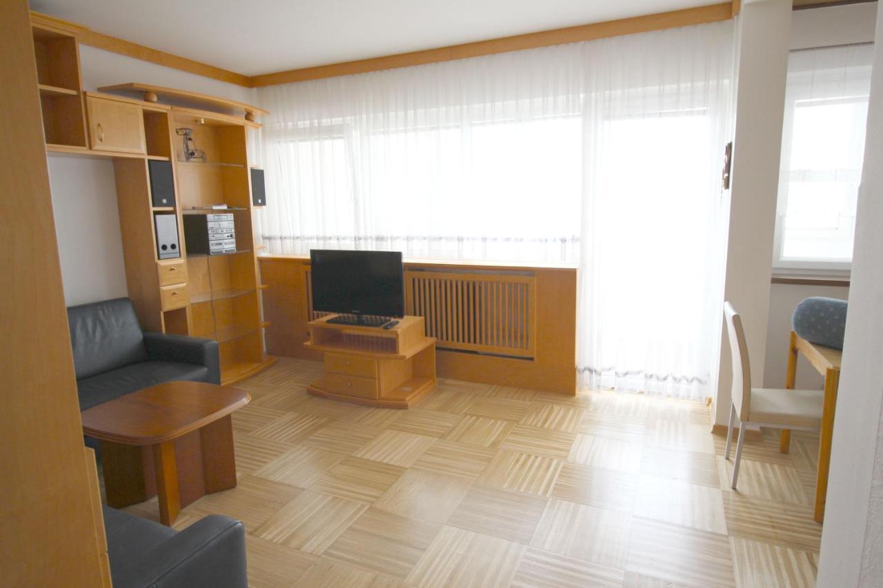 Geraeumige Ferienwohnung Im Zentrum 圣珀尔滕 外观 照片